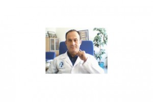 Araç kullanırken kalp krizi geçiren profesör hayatını kaybetti