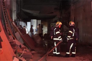 Fabrika yerleşkesinde çıkan yangında 6 işyeri zarar gördü