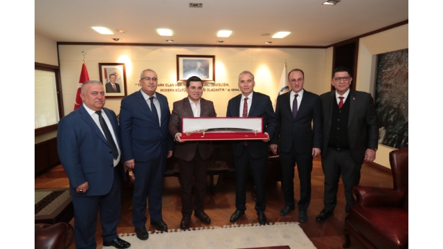 Akdeniz Belediyeler Birliği’nden Başkan Osman Zolan’a ziyaret