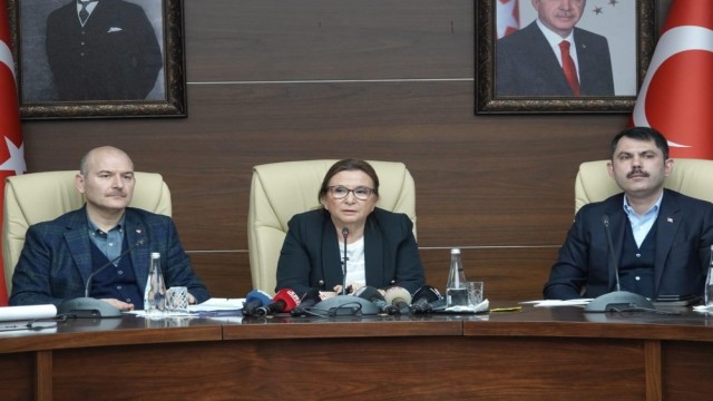 Ticaret Bakanı Pekcan: Zarar görmüş esnafımızın 1 yıl süreyle kredi ve faizini TESKOMB ödeyecek