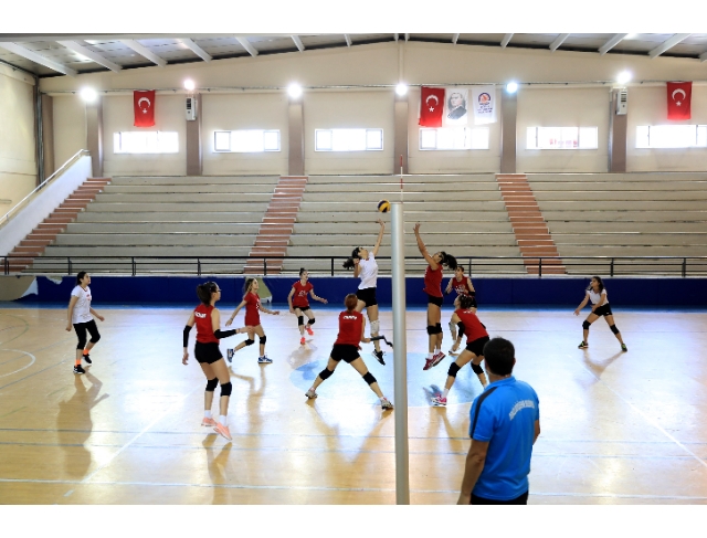 Denizli, Büyükşehir ile 7'den 70'e spor yapmaya devam ediyor