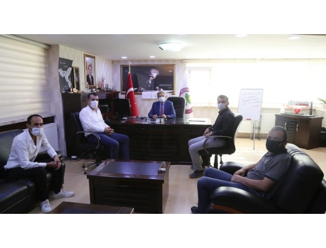 Türkiye Hal Federasyonu Başkan Vekili Halil Öztürk, Belediye Başkanımızı ziyaret etti.