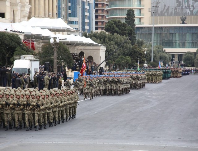 Azerbaycan, Dağlık Karabağ Zaferi’ni kutladı