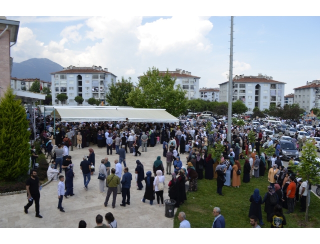 Hacı adayları Denizli’den kutsal topraklara dualarla uğurlandı