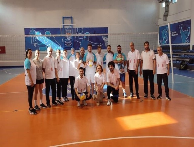 Aliağada sağlık için voleybol