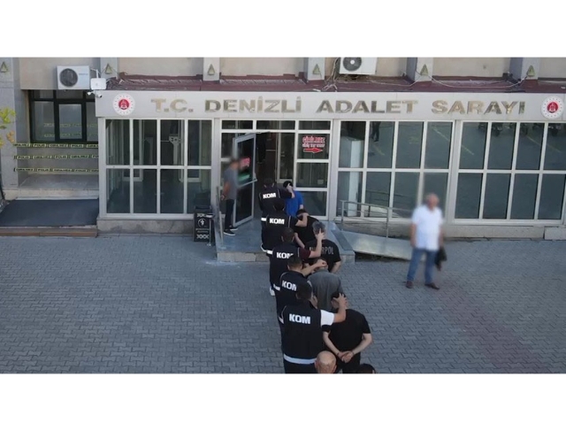 8.8 ton sahte alkol ele geçiren polis 18 milyonluk vergi kaybını önledi