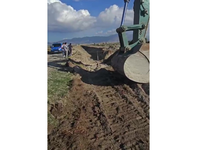 5 toprak küpün içerisinde insana ait kemik parçaları bulundu