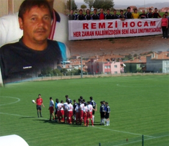 ACIPAYAM REMZİ ERCAN'I UNUTMADI