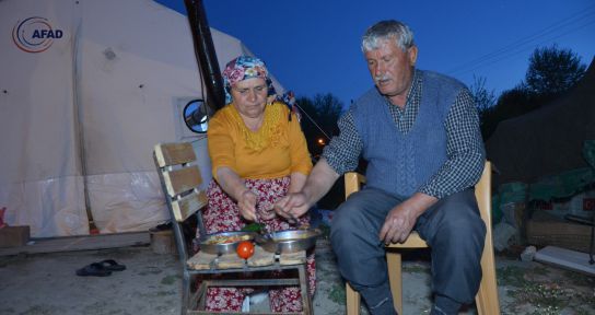 Afet bölgesinde ilk iftar