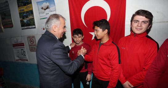 Başkan Osman Zolan, Sarayköy'de vatandaşlarla buluştu