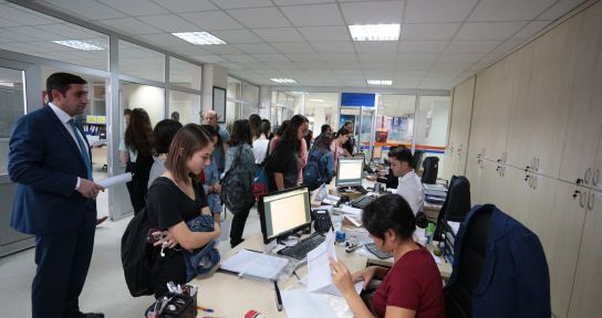 Büyükşehir'den eğitime tam destek / Öğrenim yardımı müracaatları 9 Eylül'de başlıyor