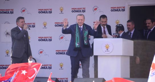 Cumhurbaşkanı Erdoğan: "Ankara’da zillet ittifakı adayının resimleri var ama resimlerinin altında CHP’nin ve HDP’nin logosu yok"