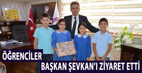 ÖĞRENCİLERDEN BAŞKAN ŞEVKAN'A ZİYERET