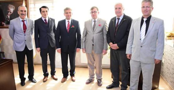 ŞAİRLERDEN TEŞEKKÜR ZİYARETİ