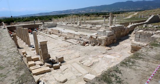 Tripolis Antik Kenti’nde “Anıtsal Çeşme” bulundu