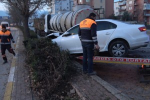 Denizli'de trafik kazası: 3 yaralı