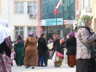 Öğretmenin öğrencilere şiddet uyguladığı anlar kamerada