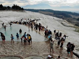 Pamukkale giriş ücreti 80 TL oldu, Denizlililer karara tepki gösterdi