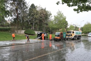 Büyükşehir dezenfekte çalışmalarına aralıksız devam ediyor