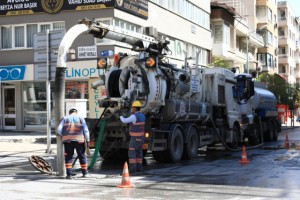 Büyükşehir sokağa çıkma kısıtlamasında da boş durmadı