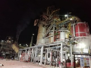 Güney Afrika’da petrol rafinerisinde patlama: 2 ölü