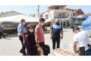 Acıpayam Belediyesi, Korona virüs vak'a sayısının artması üzerine mahalle pazarlarındaki denetimleri sıklaştırdı.