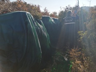 İzmir’de petrol boru hattında hırsızlık: Suçüstü yakalandılar