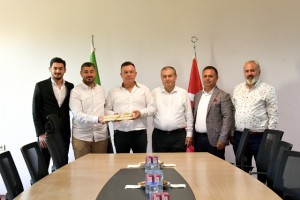 Denizlispor’da devir teslim yapıldı