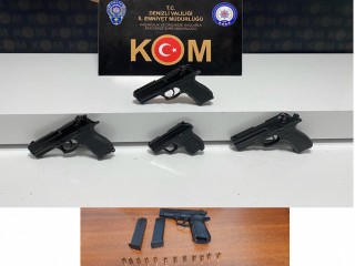 Silah kaçakçıları operasyonla yakalandı