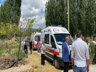 Devrilen patpatta dede torun ağır yaralandı