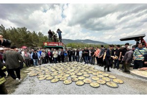 Oğuz Beyin torunları bolluk ve bereket için 7 asırlık geleneklerini sürdürüyor