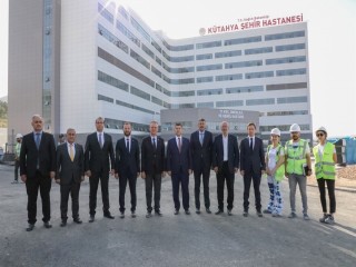 Bakan Yardımcısı Kırbıyık Kütahyadaki sağlık hizmetlerini yerinde inceledi