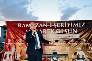 Başkan Zolan 10.000 kişilik iftar programında konuştu