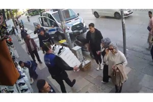Denizli'de esnaf ile zabıta arasında kaldırım işgali gerilimi