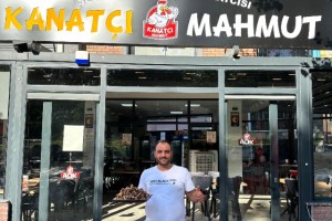 1 saatte 100 kanat yiyip üstüne 15 bin lira kazandı
