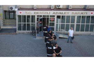 8.8 ton sahte alkol ele geçiren polis 18 milyonluk vergi kaybını önledi