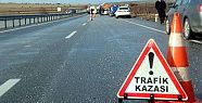 ACIPAYAM'DA TRAFİK KAZASI: 1 ÖLÜ, 2 YARALI